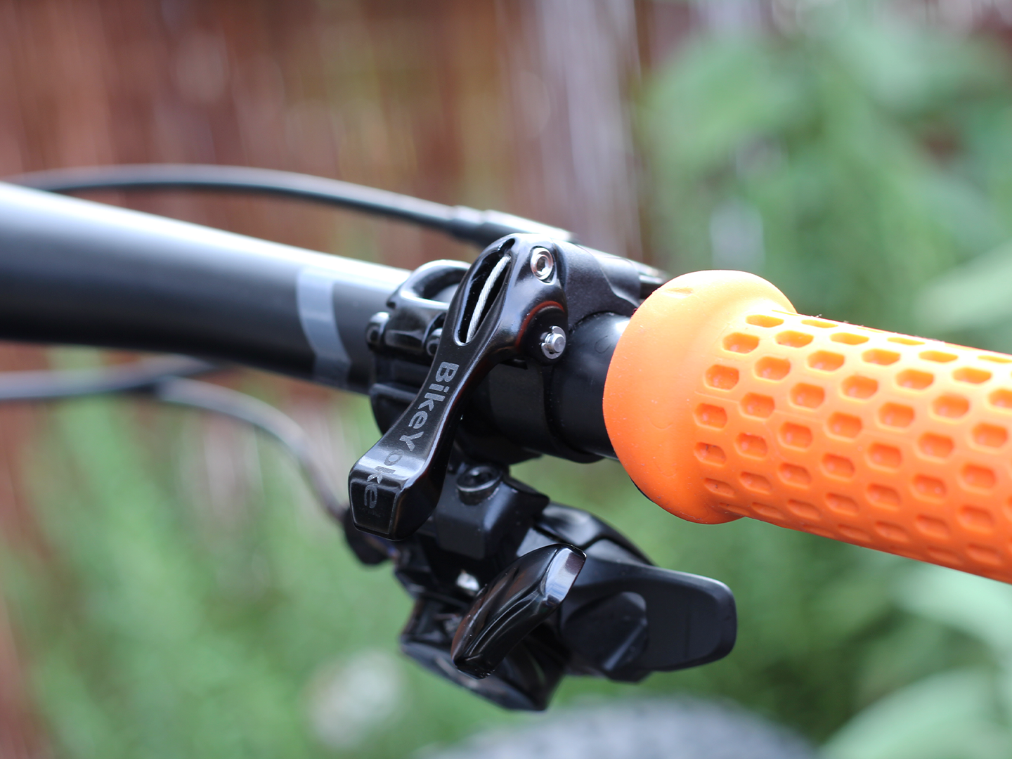 BikeYoke 2X-Remote - versatile remote lever for operating BikeYoke 2X-Remote - versatile remote lever for operating