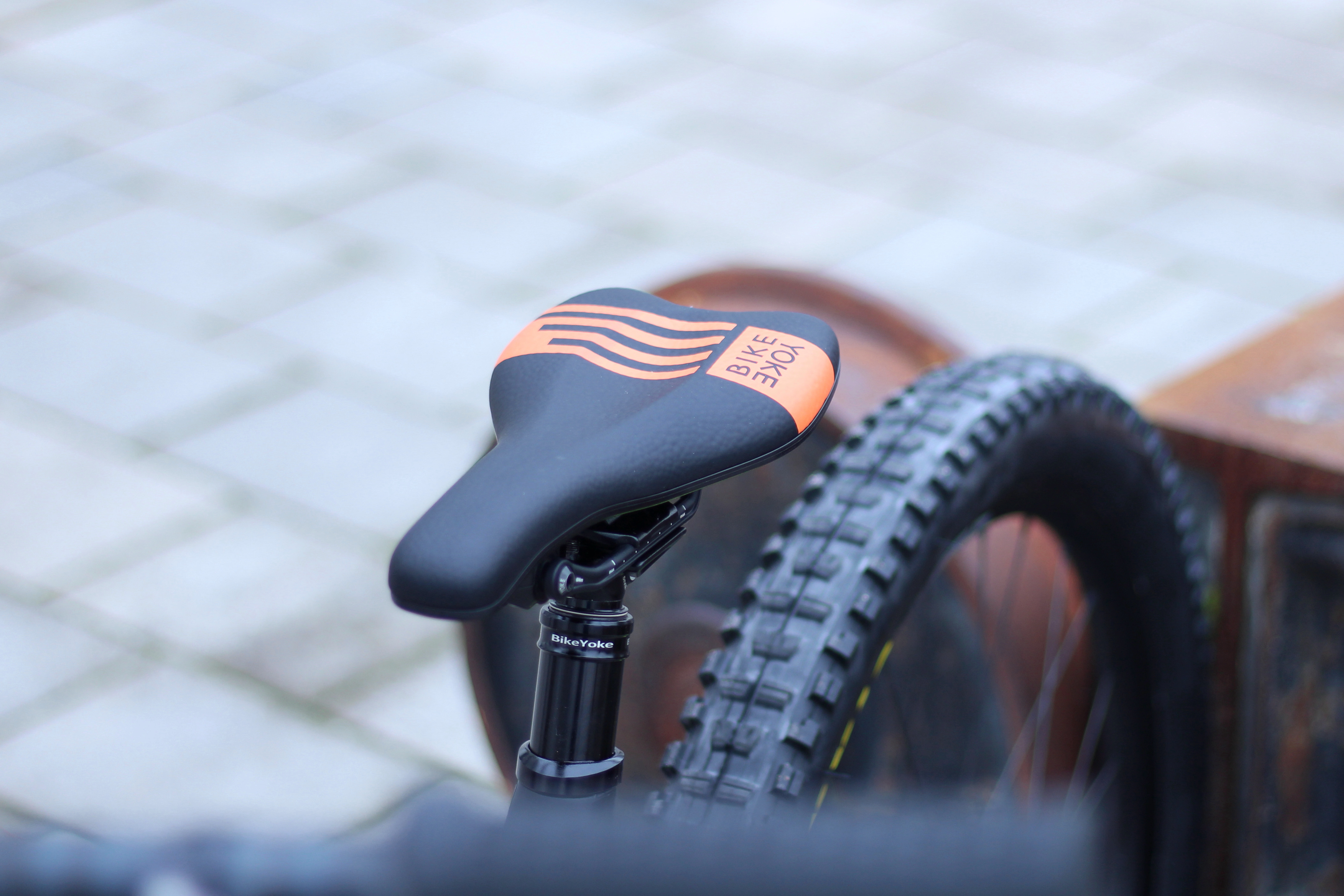 BikeYoke Sagma - mountain bike saddle with innovative damping BikeYoke Sagma - mountain bike saddle with innovative damping